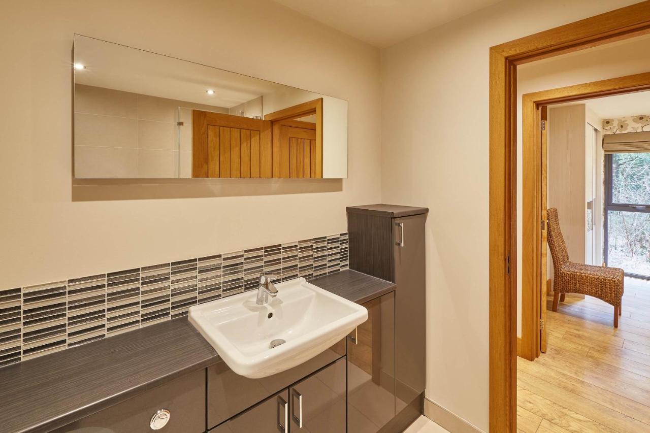 Host & Stay - Simon Howe Lodge Whitby Dış mekan fotoğraf